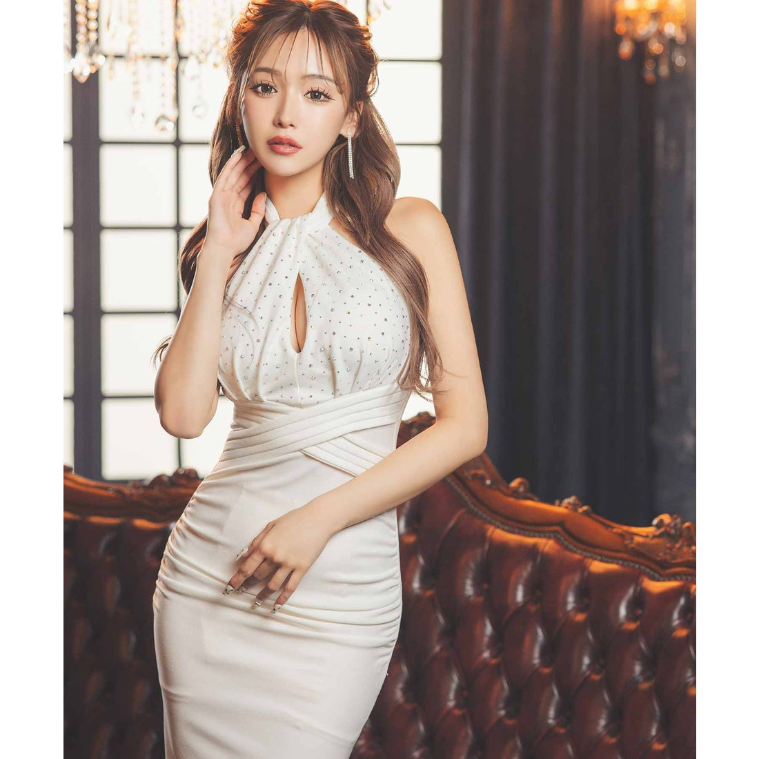 ティカ Tika キャバドレス クロスホルターネックビジューワンカラー