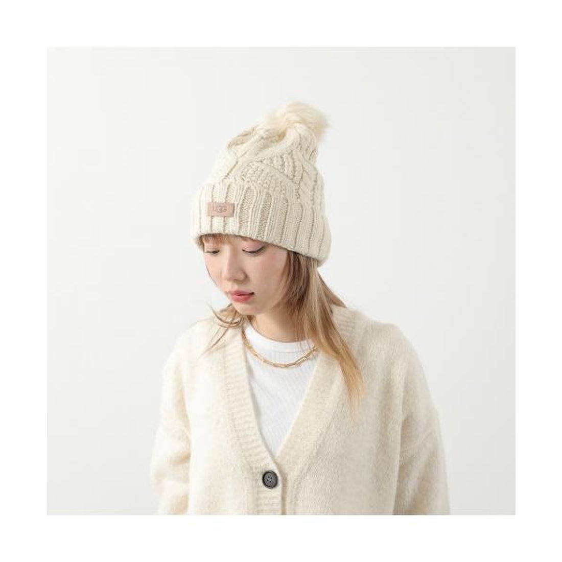 アグ UGG UGG ニット帽 Cable Beanie with Pom 100819 （CHESTNUT