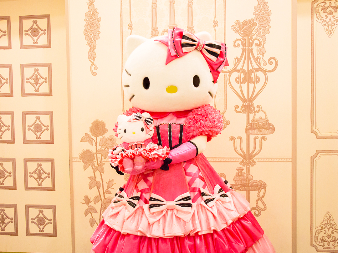 東京限定 ピューロランド ハローキティ ストラップ 薔薇ドレス 東京