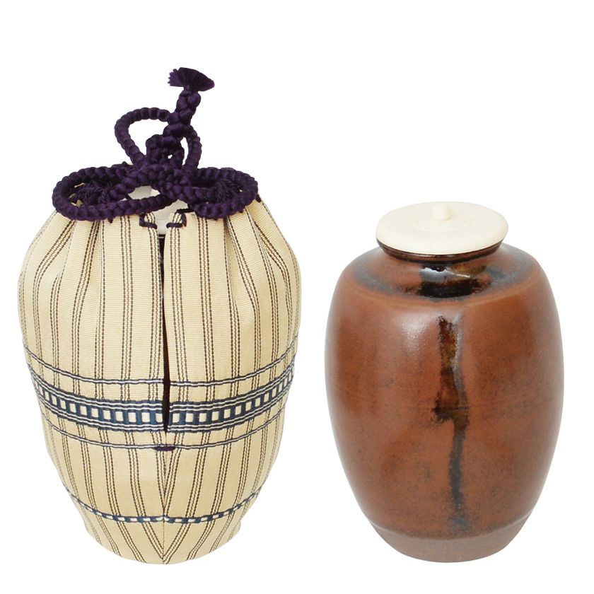 九州国立博物館 | 収蔵品データベース | 緑釉鉄彩鉄線唐草文四耳壺