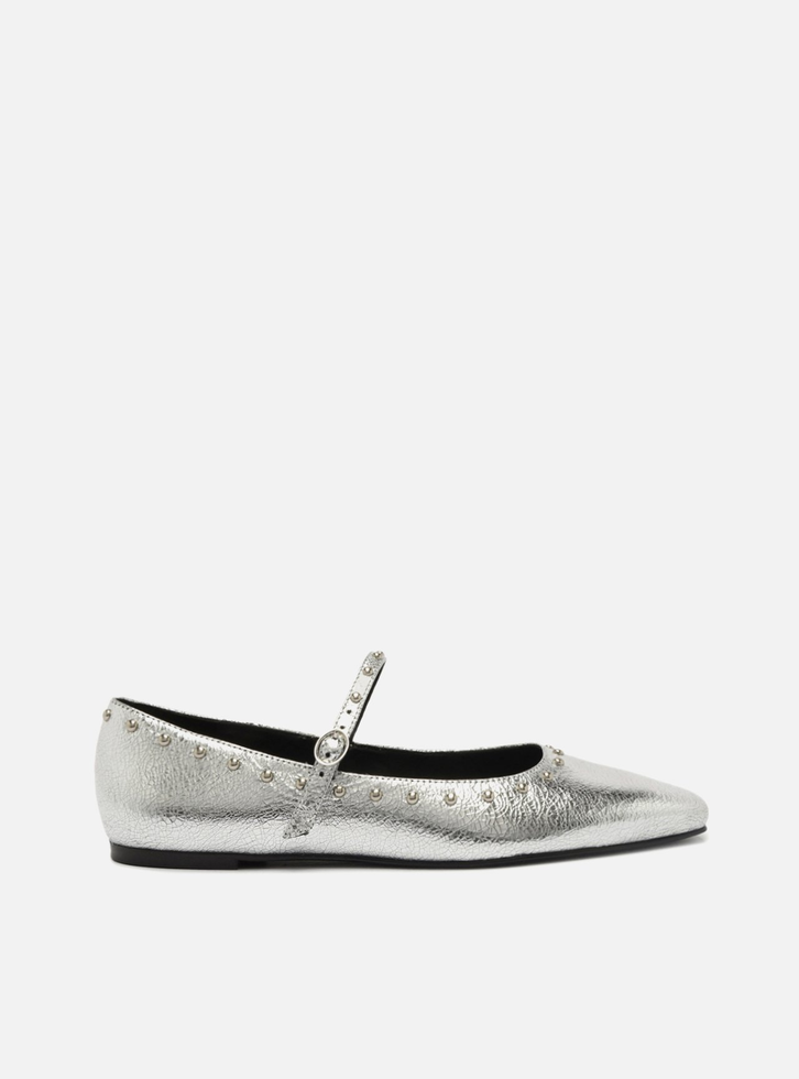 Sapatilha Prateada Arezzo Boneca Couro Bico Quadrado Tachas | ZZ MALL