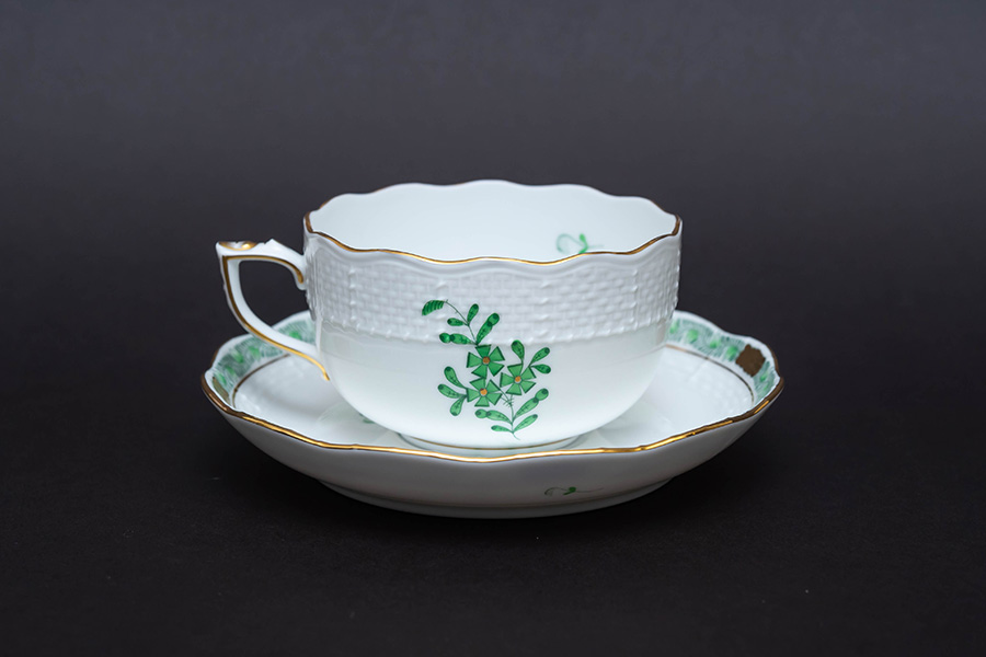 ヘレンド アポニー・グリーン ティーカップ＆ソーサーを買い取りました