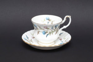 ロイヤル・アルバート ブロッサムタイム ティーカップ＆ソーサーを