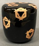 通販販売【茶道具】 沈金 唐松蒔絵 黒大棗 *前 志芸男*