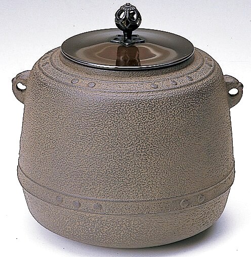 菊地政光「真形釜」共箱 高さ 約19cm 鉄瓶 茶釜 茶道具 釜師 山水地紋