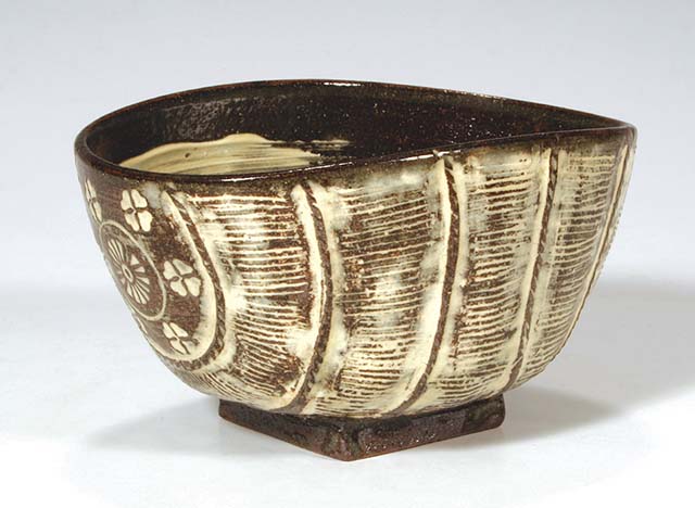 三島 象嵌 雲鶴図 抹茶碗 検) 古道具 骨董 茶道具 李朝 三島 象嵌 雲