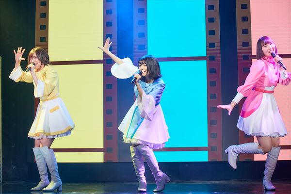 声優 声優直筆サインTシャツ 大橋彩香 新田恵海 高野麻里佳 高橋李依