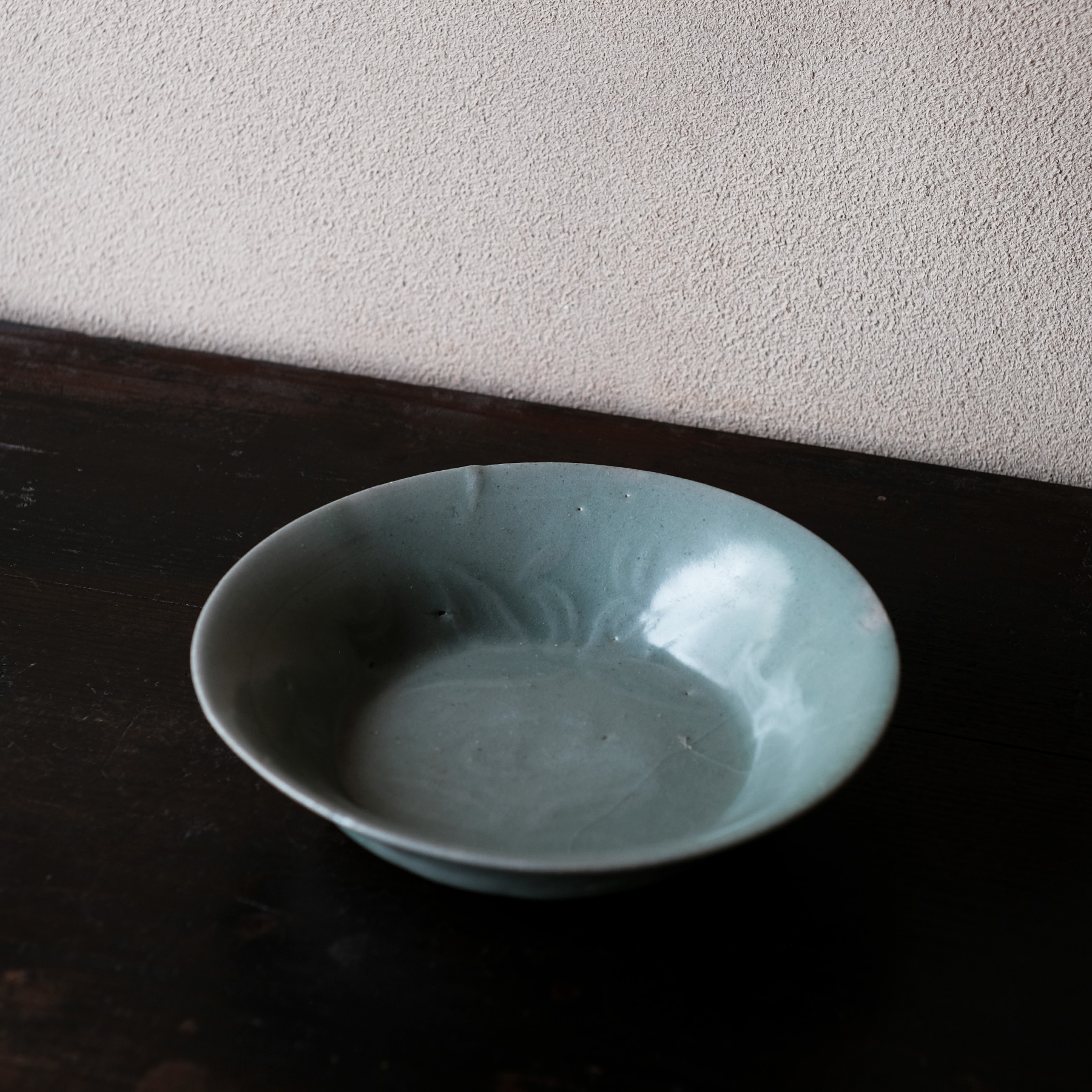 高麗 青磁印花草花文皿 | 骨董と詩学 Antique & Poetics | 蛇韻律