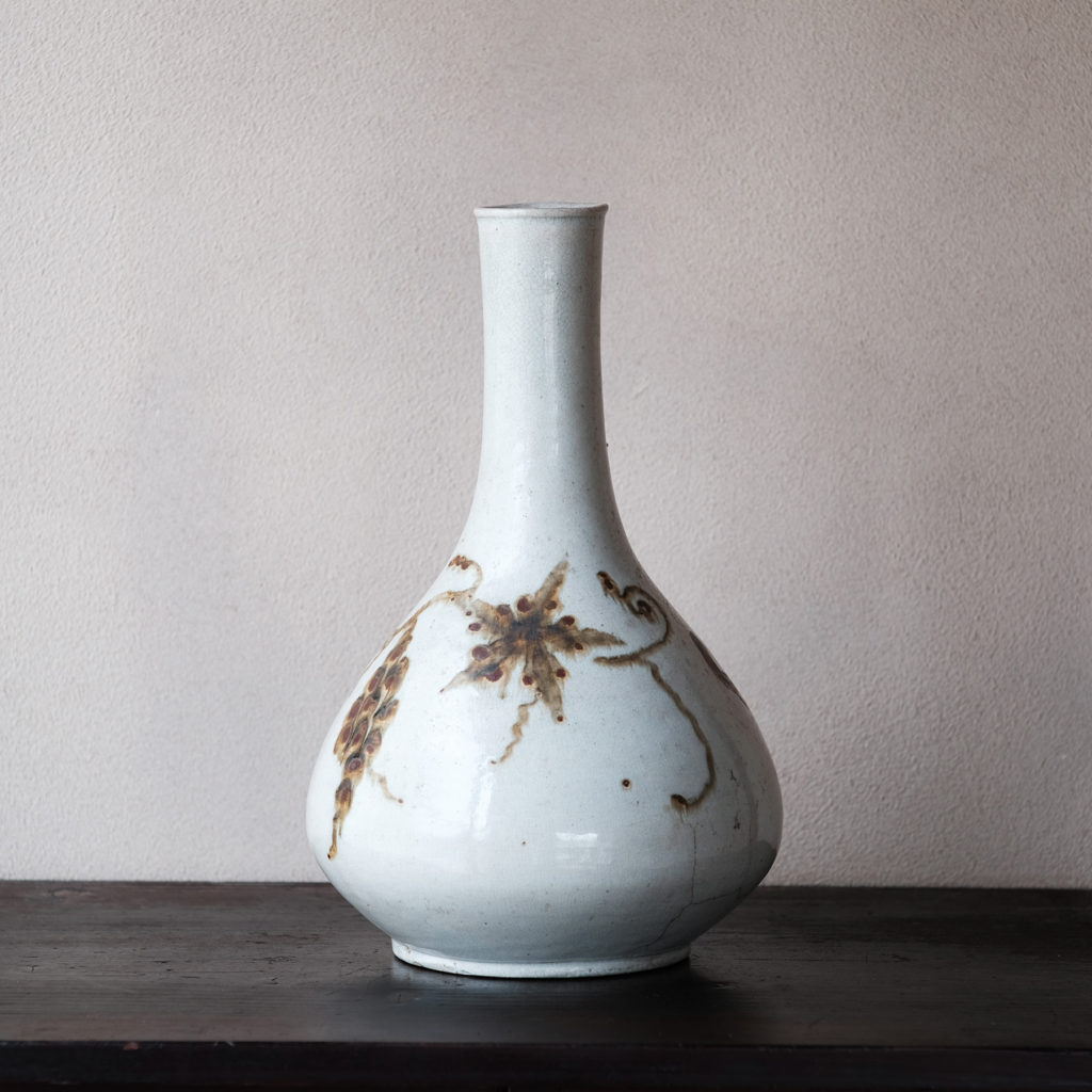 韓国美術 高麗～李朝時代 青磁 鉄絵唐草文 三獣頭壺 花瓶 時代物 古物