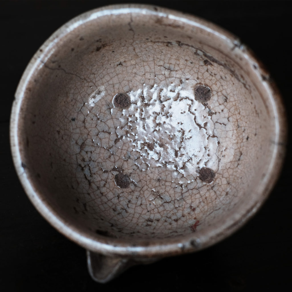 茶道具 唐津焼 古唐津 刷毛目 片口茶碗 C R7493 古唐津 無地唐津 片口茶碗