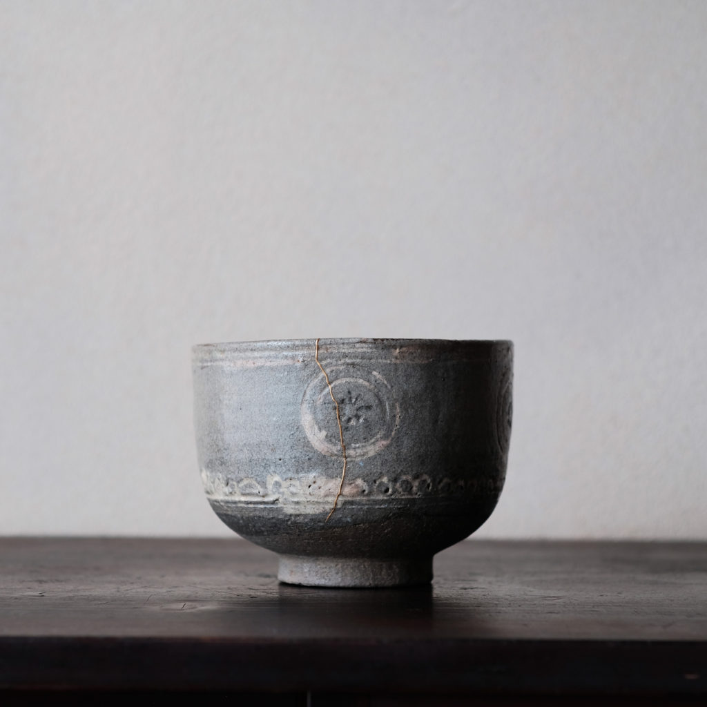 kogaratsumishimakaratsuteabowl