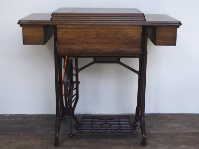 No.579 Janome ジャノメ製 家庭用足踏みミシン：アンティークミシン