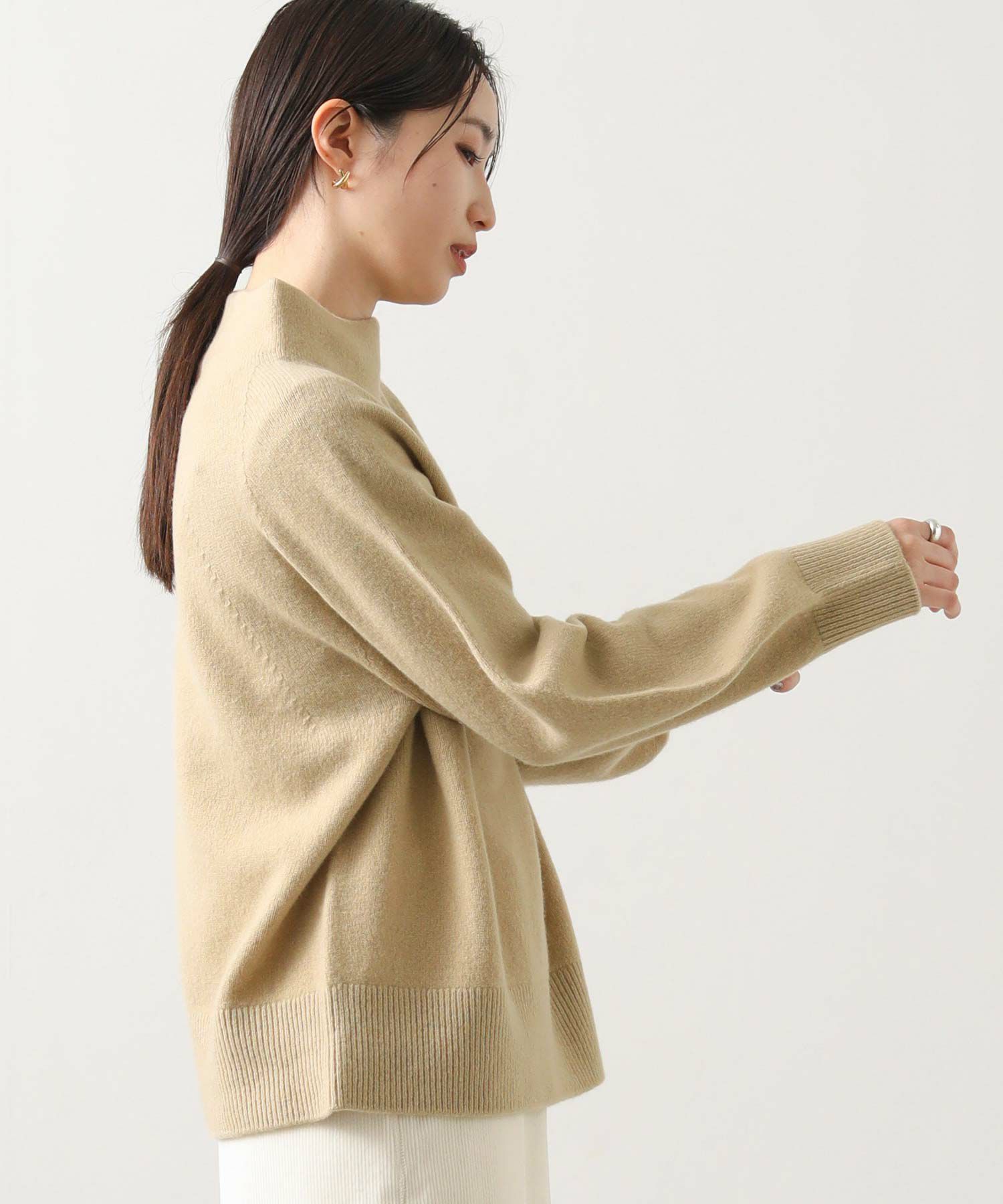 Gready Brilliantウールカシミヤハイネックホールガーメントプル