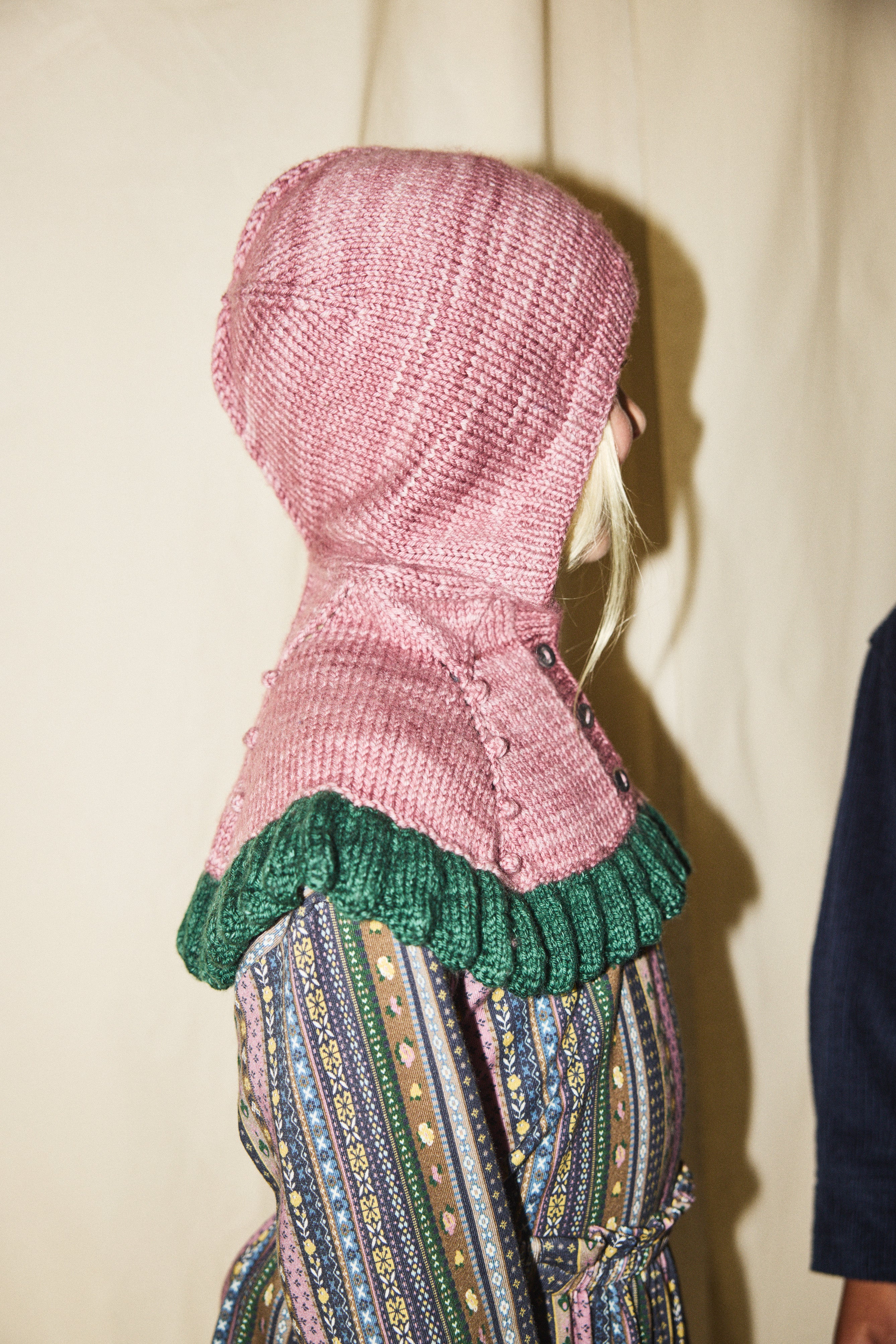 Ruffle Capelet – Misha & Puff