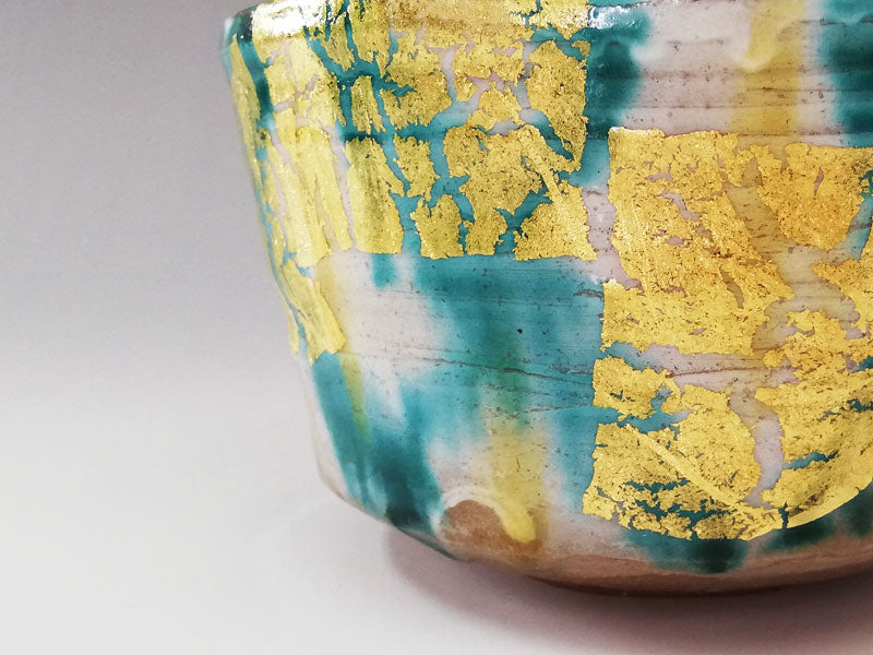 九谷焼【新田邦彦作】金箔流彩文 抹茶碗 – 漆陶舗あらき 輪島塗 九谷焼