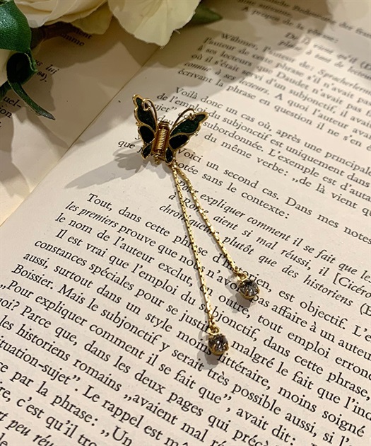 CHRISTIAN LACROIX 蝶モチーフ ブローチ BPF03_4500300_71100?$VS_1500$