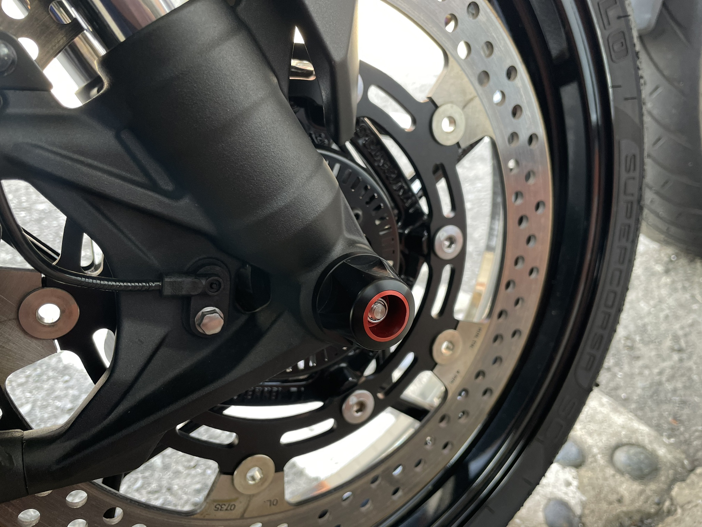 フロントアクスルスライダー(Kawasaki ZX-25R/ 4R) | AELLA オンライン