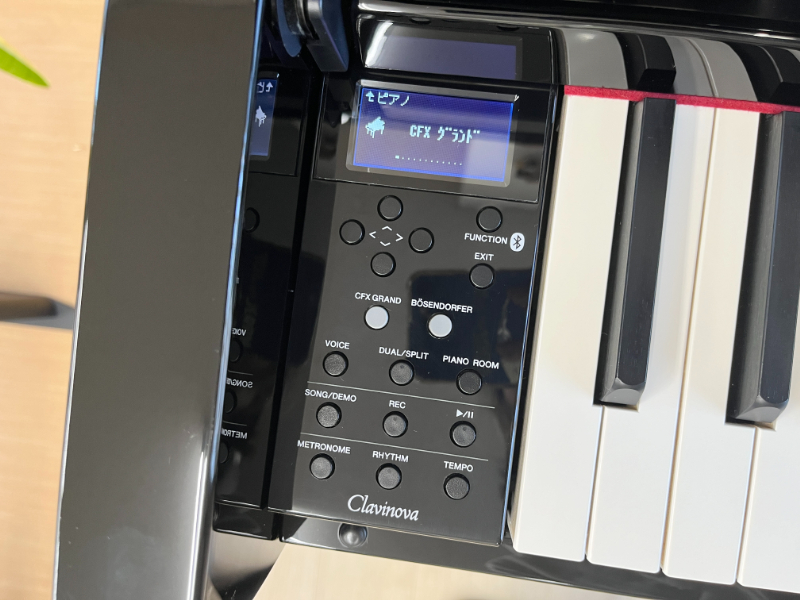 ヤマハ CLP-685PE 黒鏡面艶出し 中古 2019年製 YAMAHA Clavinova
