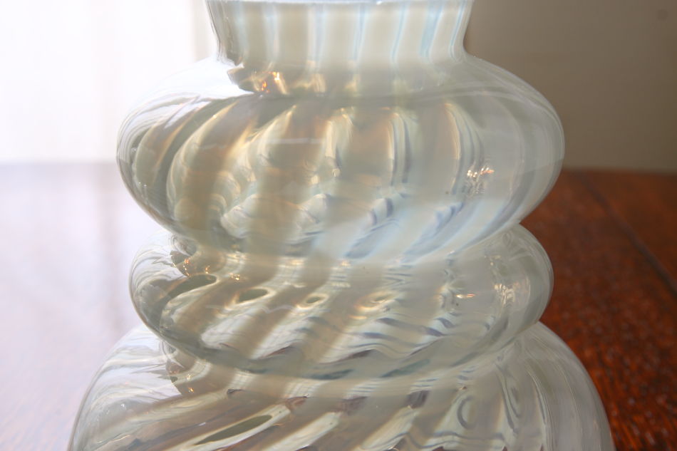 Fentonフェントン スウィル/オパールセント ガラスシェード