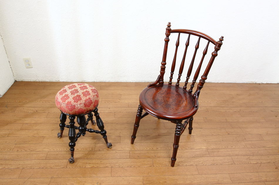 ヴィクトリアン ボウルアンドクロウ ラウンドスツール｜アンティーク