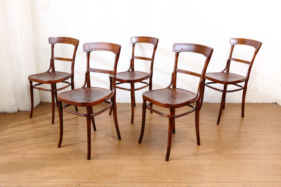 ヤコブ&ヨゼフ・コーンJacob and Josef Kohn ベントウッドカフェチェア