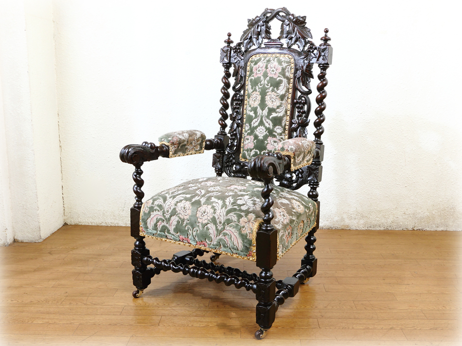 ヴィクトリアン ジェントルマンスタイル ツイストアームチェア