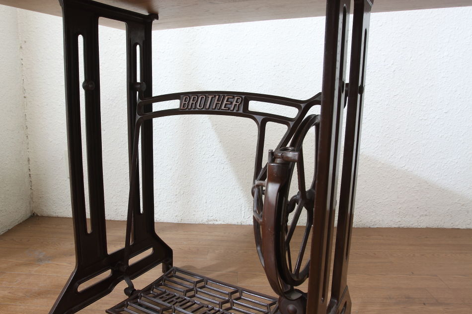 ソリッドオークトップ ブラザーBrother ミシンテーブル｜アンティーク
