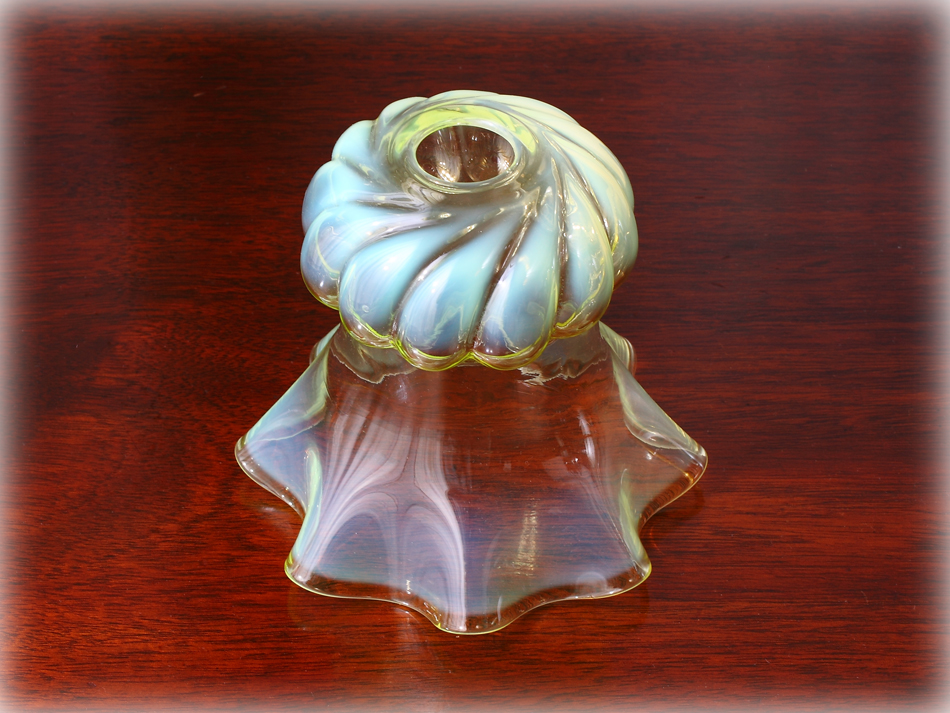 ヴァセリン シェード フランスアンティーク ウランガラスシェード L