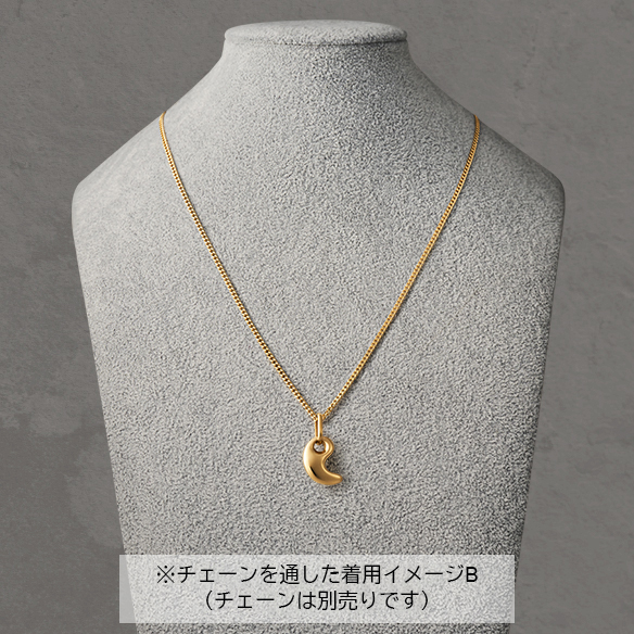 純金 勾玉ペンダントトップ （小）管付き | 高品質 金・プラチナ