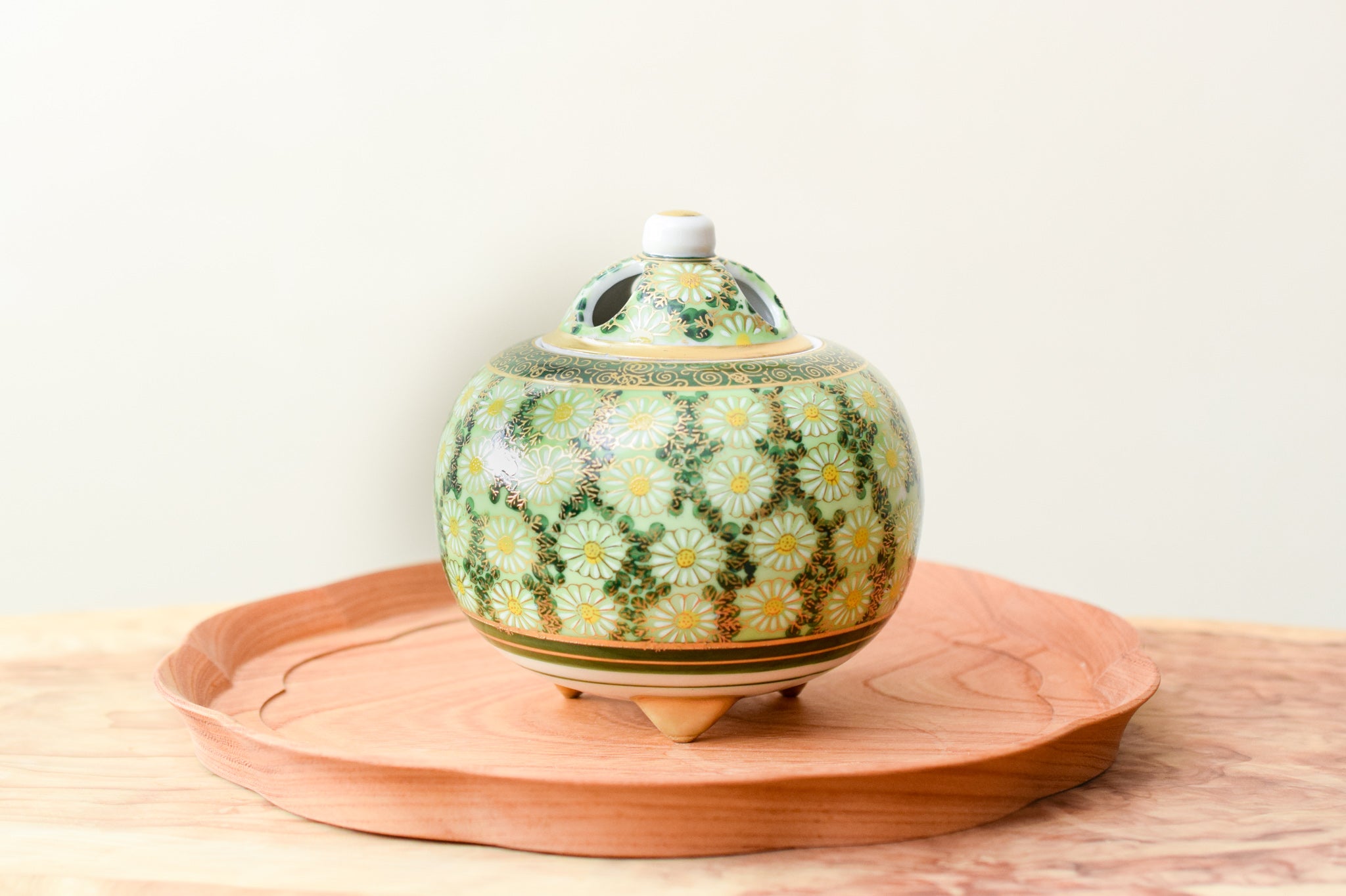 生産終了】4号香炉 菊詰 – Juttoku.