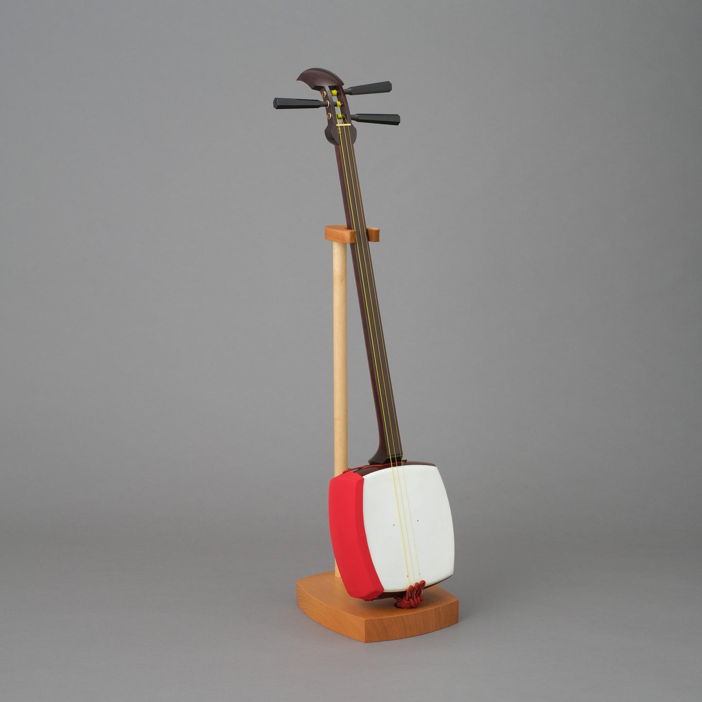 三味線 中棹 紅木 丸打胴 ハードケース 津軽三味線 中棹 紅木 丸打