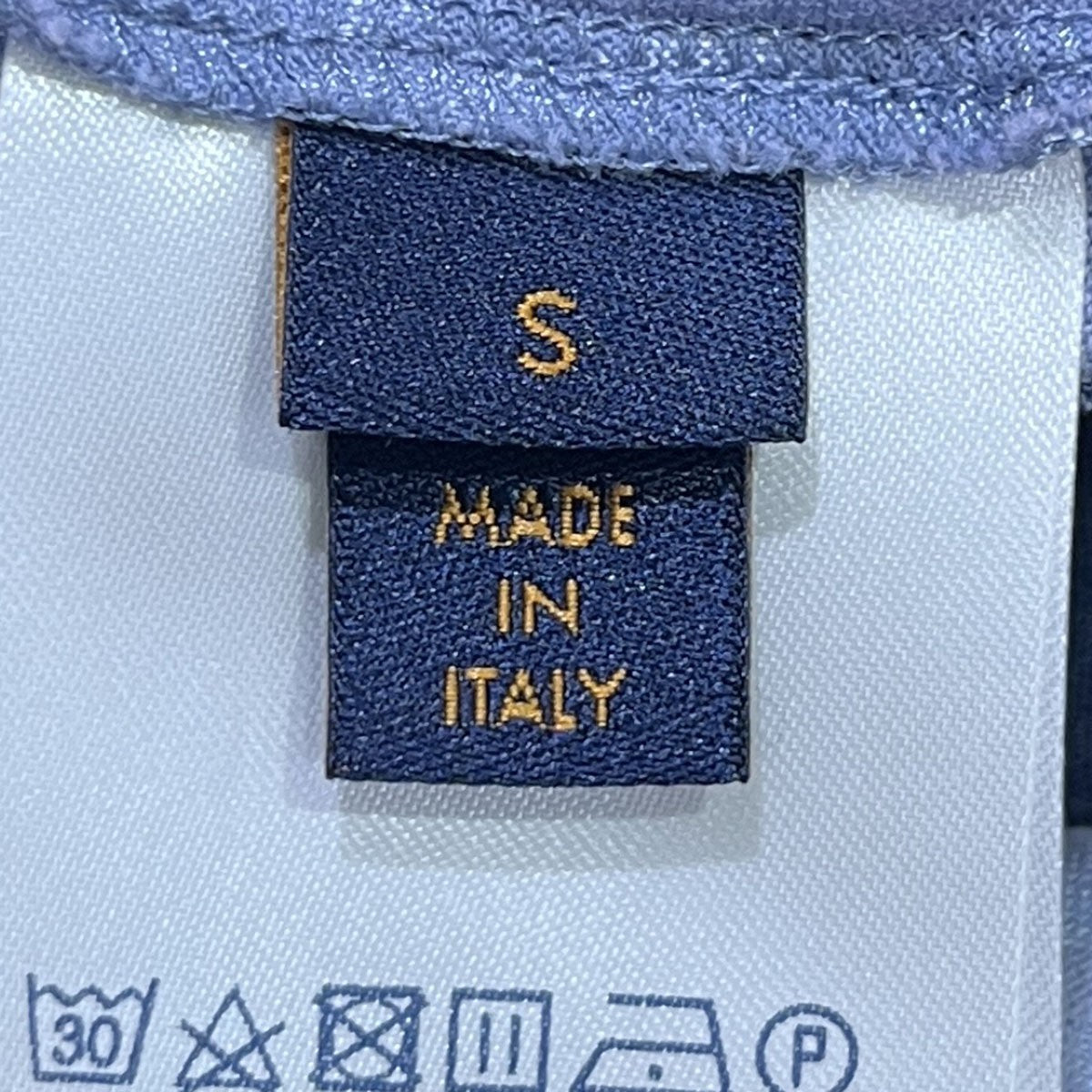 LOUIS VUITTON(ルイヴィトン) VネックロゴプリントTシャツ ブルー