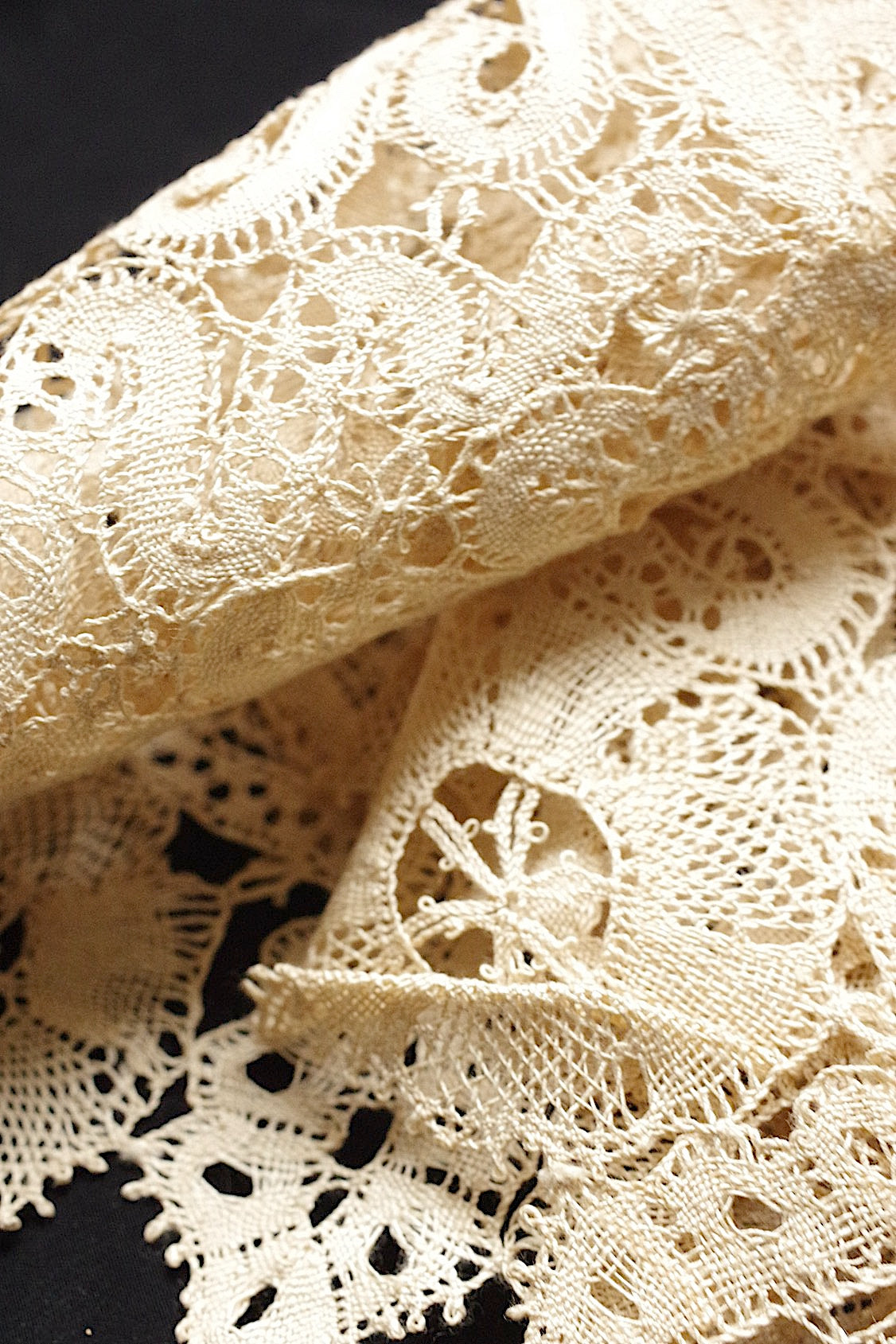 アンティーク フレンチ花柄ファブリック＆クロシェボビン編みレース