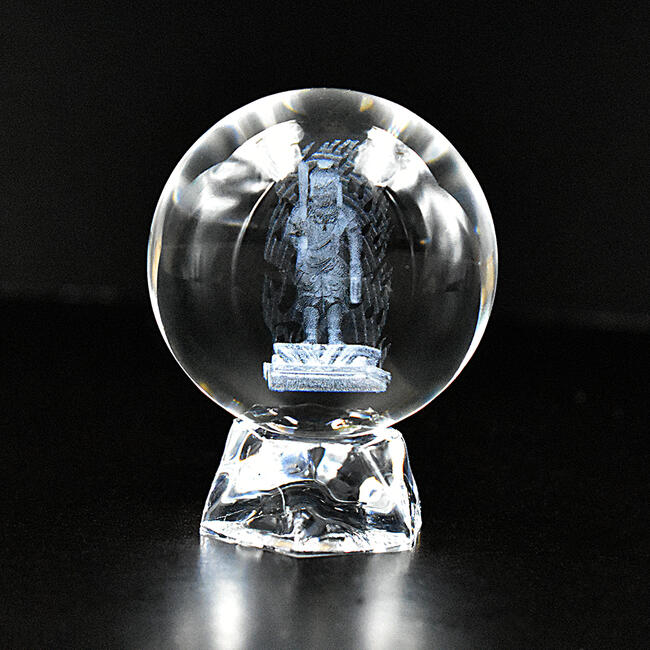 楽天市場】【縁起物】水晶-観世音菩薩（般若心経入り）◇水晶製（径5cm