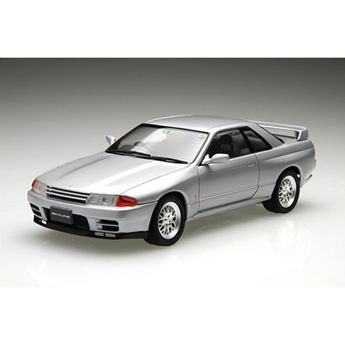 楽天市場】1/24 スカイライン GT-R V-specII(R32型) 94 模型