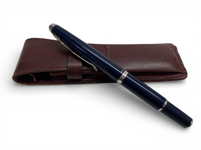 楽天市場】パイロットPilot 万年筆セレモ ブラック/レッド ペン先：F/M