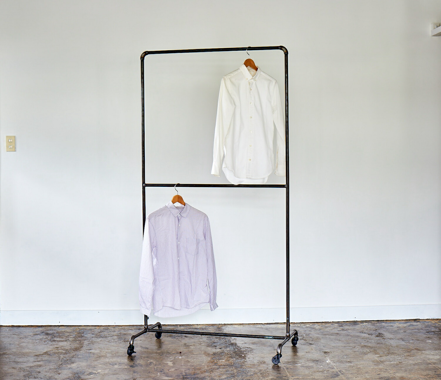 アンティークシルバーハンガーラック店舗向け