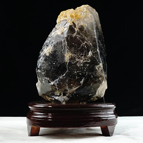 楽天市場】3.2Kg スモーキークォーツ 原石 ルチルクォーツ入り smoky