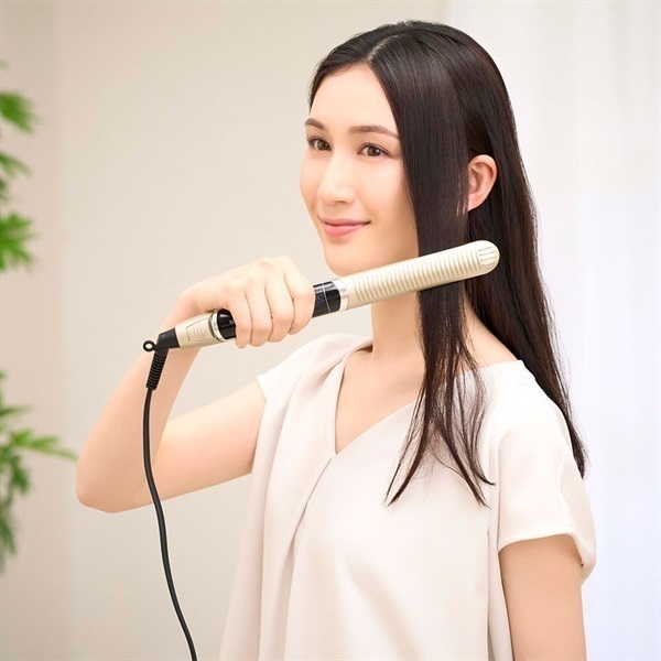 YAMAN スムースアイロンフォトイオンプラス ゴールド スムースアイロン