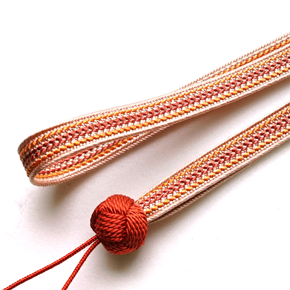 正絹 ネックストラップ 綾高麗 ＃5/朱 – 昇苑くみひもウェブショップ