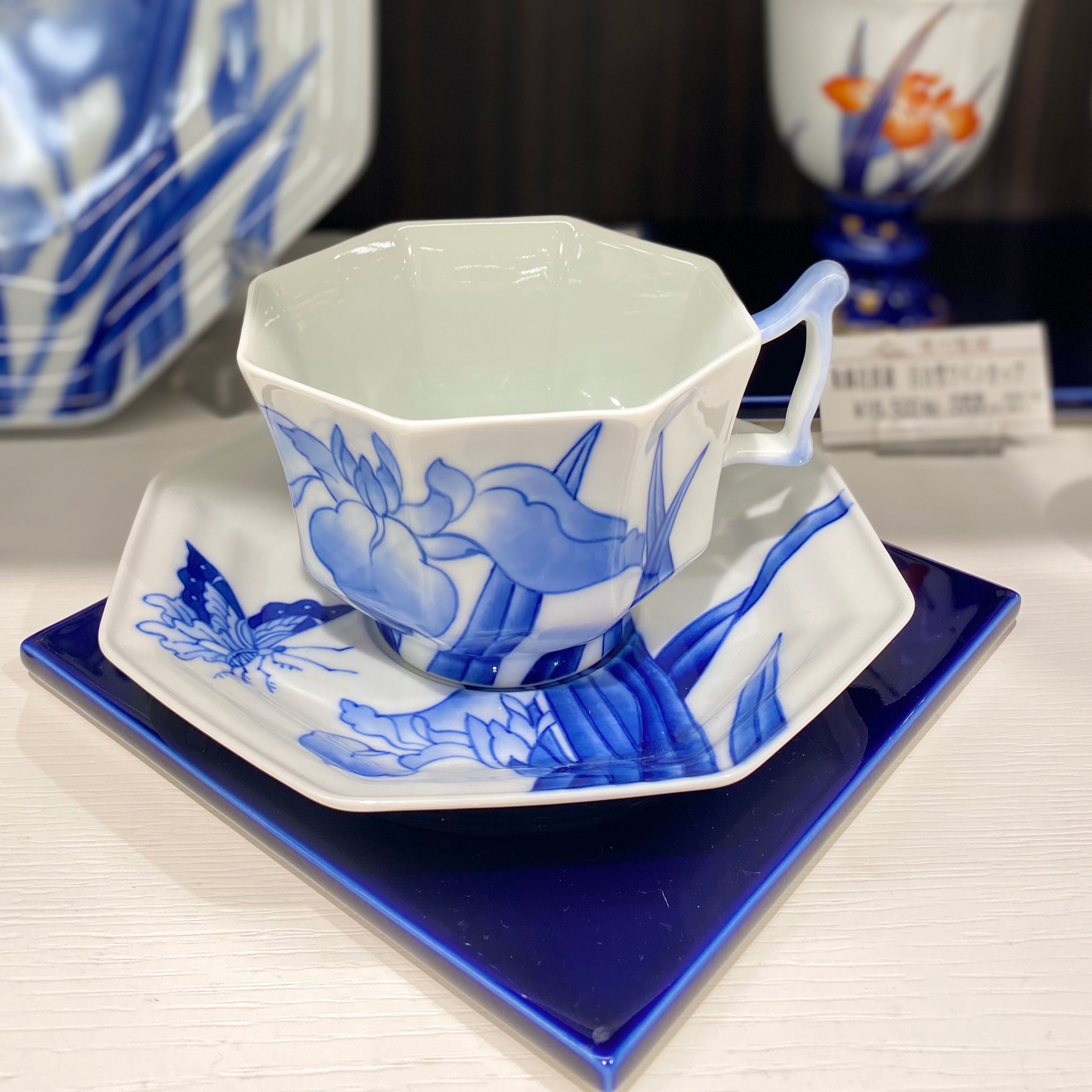 花菖蒲と金彩あやめ | 深川製磁 | 松坂屋名古屋店公式 SHOP BLOG