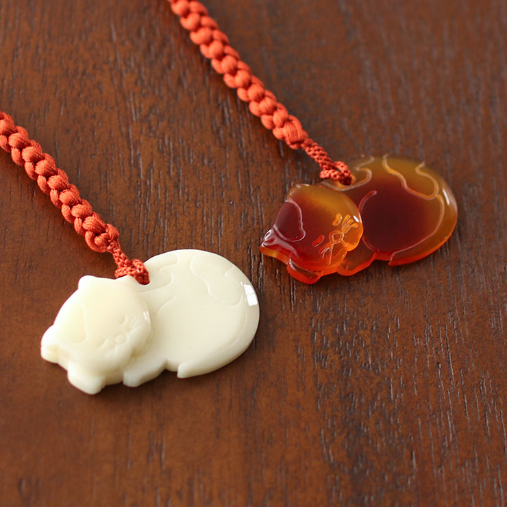 根付 花しおり ねむり猫 (象牙調 1838-1) 猫 キャット 動物 白