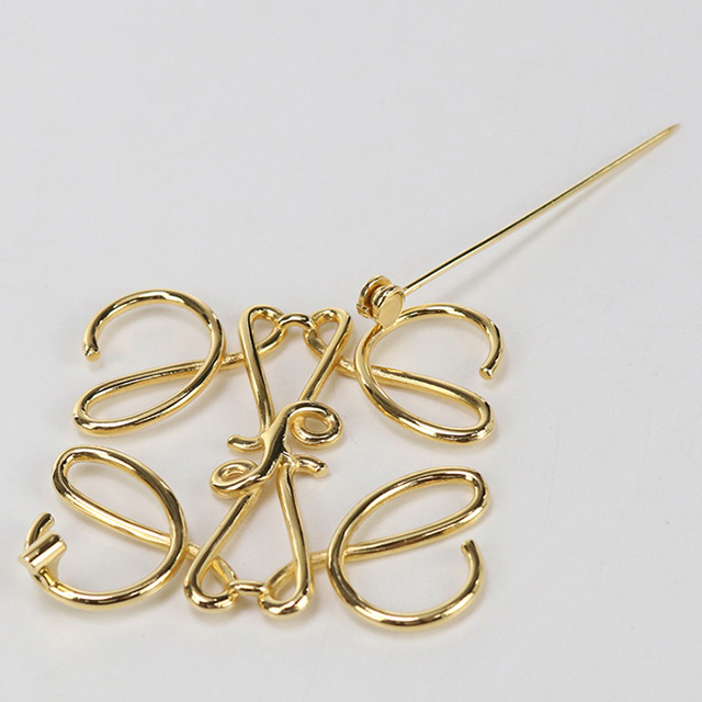 LOEWE（ロエベ） 中古 ブローチ レディース ブランド アナグラム