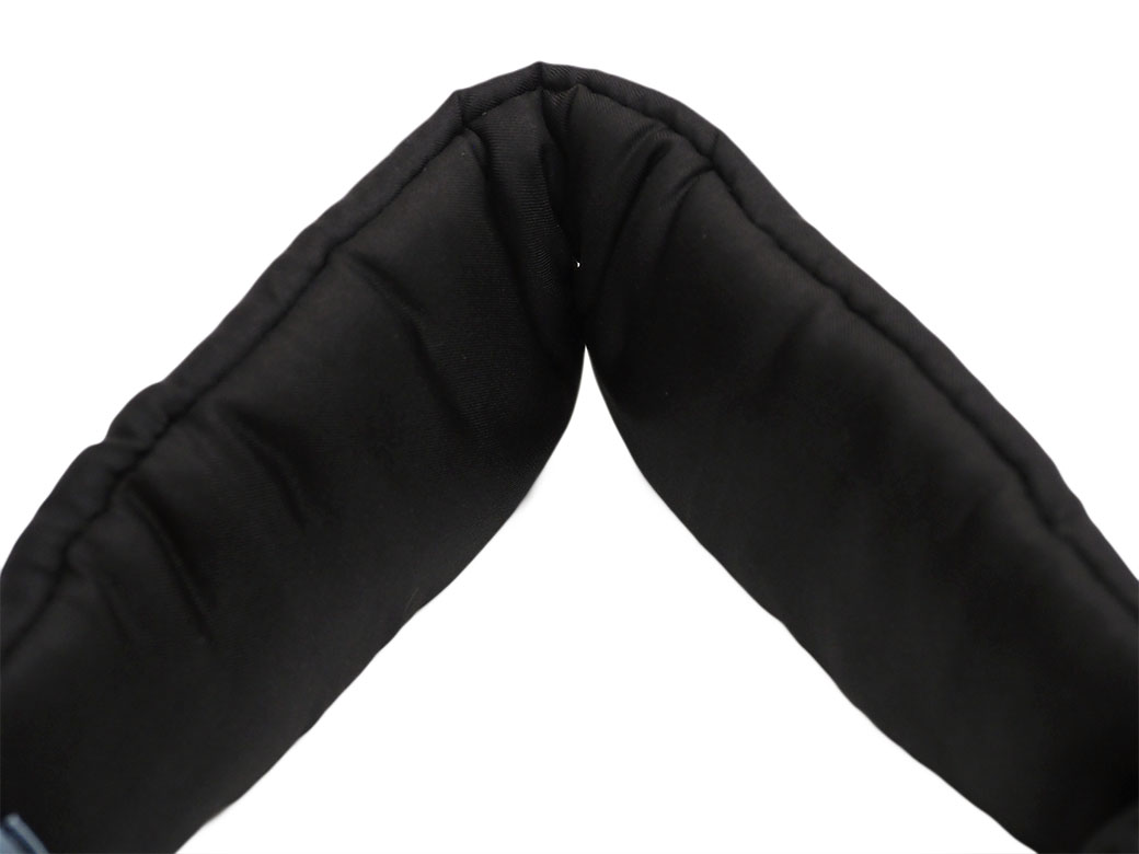 PRADA（プラダ） シルク アイマスク ブラック トラベルマスク 1RT004