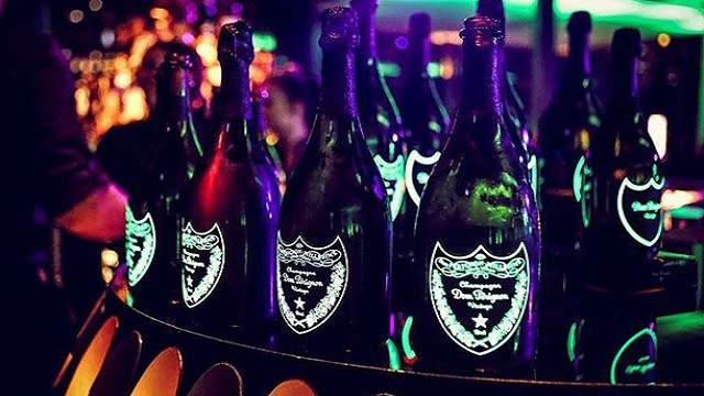 ドンペリニヨン ルミナスボトル 750ml 光る スパークリングワイン