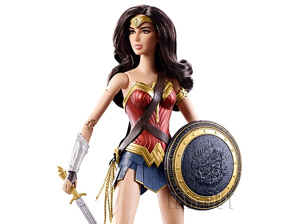 バービー ワンダーウーマン 映画「バットマン vs スーパーマン