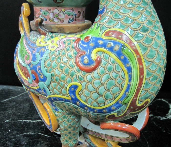 銅器 浮彫竜紋花瓶 美品 重厚 装飾品 工芸品 置物 銅器 浮彫竜