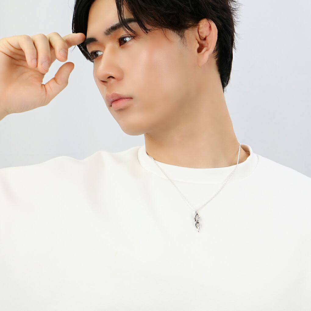 MagischeVissen（マジェスフィッセン） 螺旋 ネックレス ペンダント