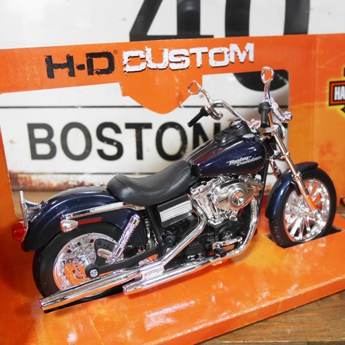 Harley Davidson（ハーレー・ダビッドソン） 2006 FXDB1 DYNA