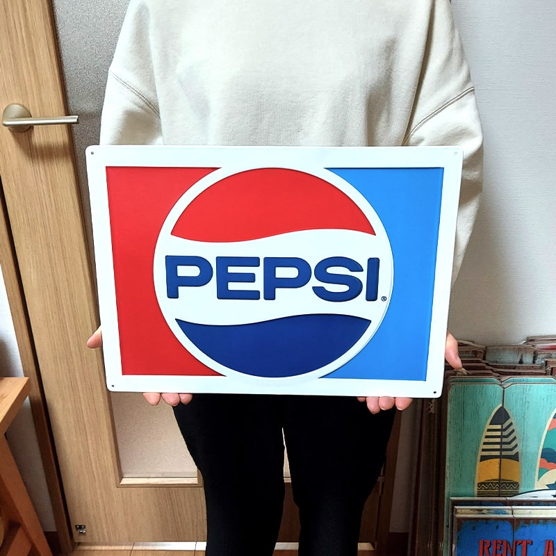 PEPSI ロゴ入り 金属製ベンチ 青 【公式通販】